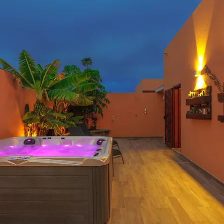 Jacuzzi & Barbecue Villa La Oliva