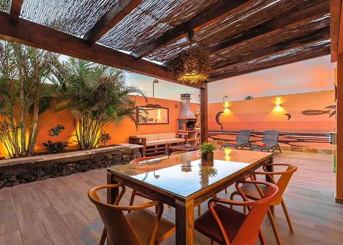 ヴィラ Jacuzzi & Barbecue ラ・オリーバ