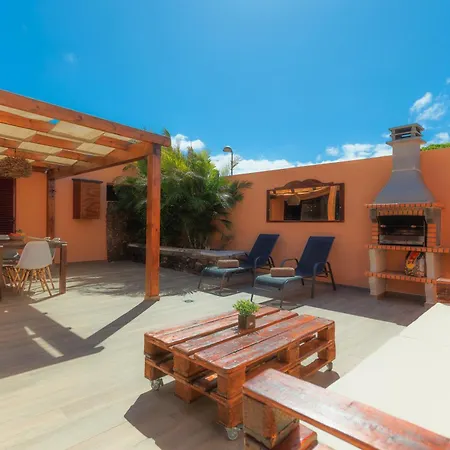Jacuzzi & Barbecue Villa La Oliva