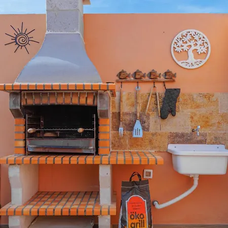 Jacuzzi&barbecue La Oliva