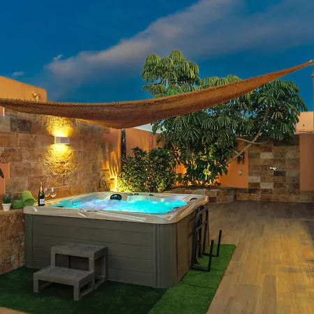 וילה Jacuzzi & Barbecue *