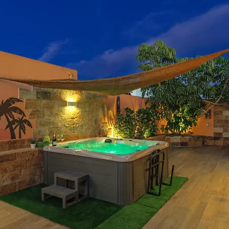 Jacuzzi & Barbecue וילה *