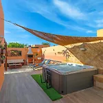Jacuzzi & Barbecue Βίλα La Oliva