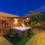 Jacuzzi & Barbecue * La Oliva